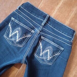 0x34 Wrangler Premium Patch With Booty-Up Technology Women's Bootcut Jeans